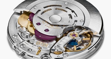 Perpetual, mechanical , self-winding , with a magnetic shield to protect the movement