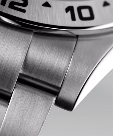 Poster cover video jam tangan